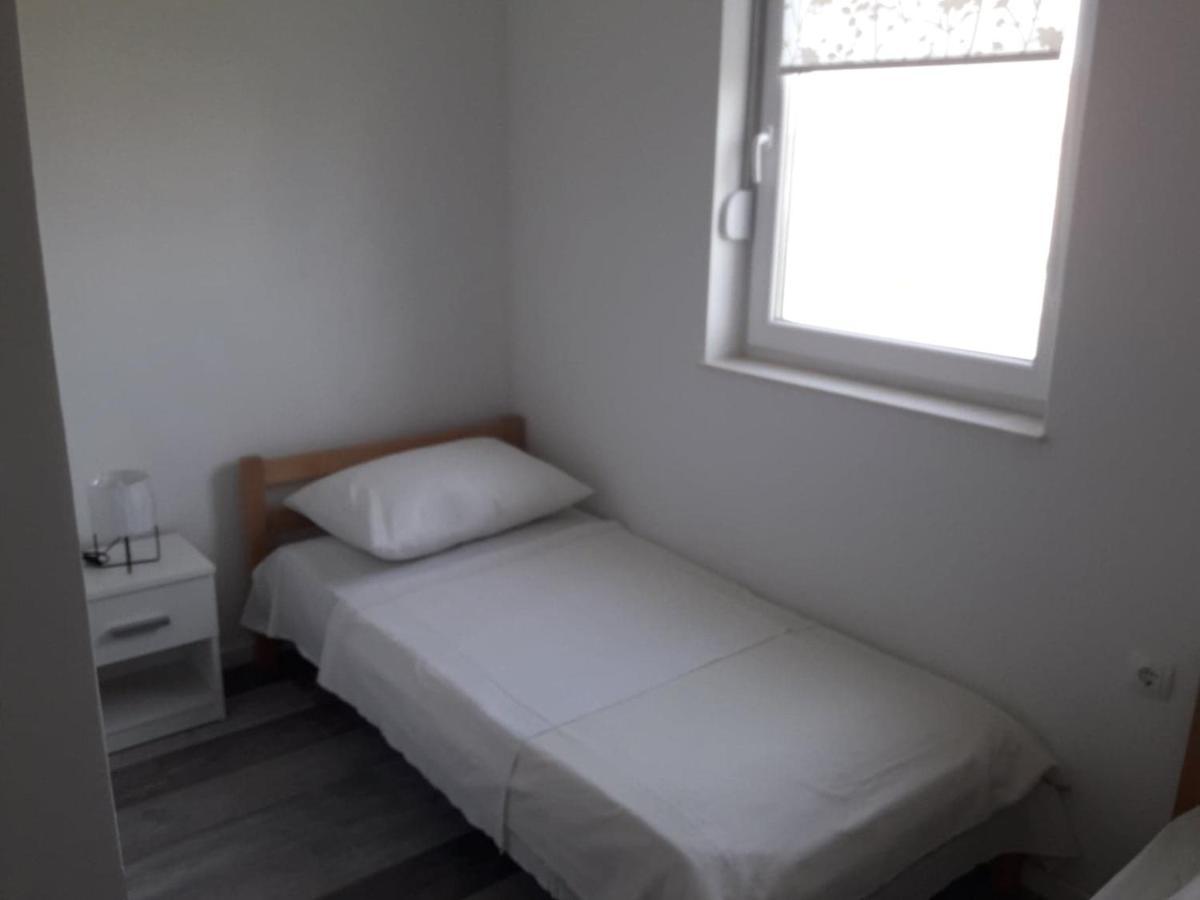 Apartman Sandra Vodice Exterior foto